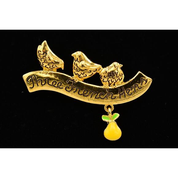 Vintage Christmas Pin Brooch Three French Hen Pear Dangle Gold Tone NOS BinA12 - Picture 1 of 12